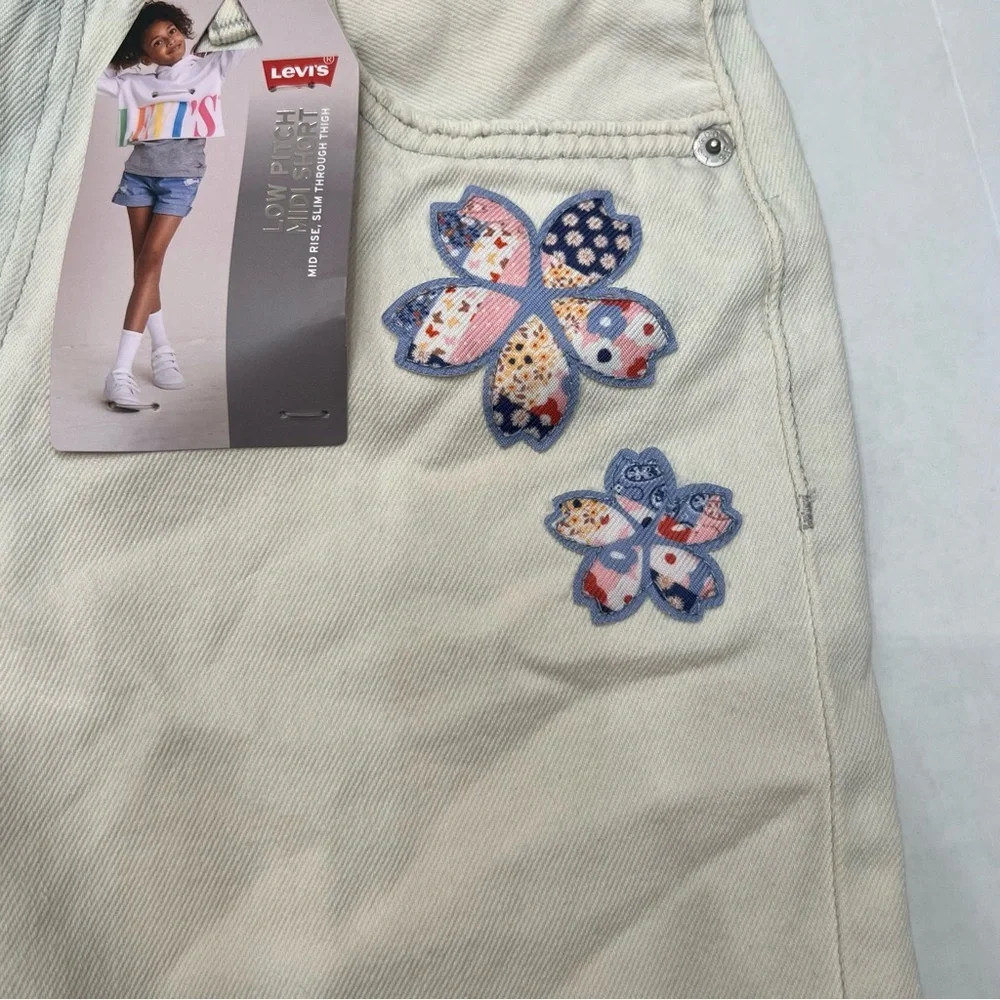 Levi’s Youth Girls Flower Embroidered Low Pitch Midi Short Size 14 NWT